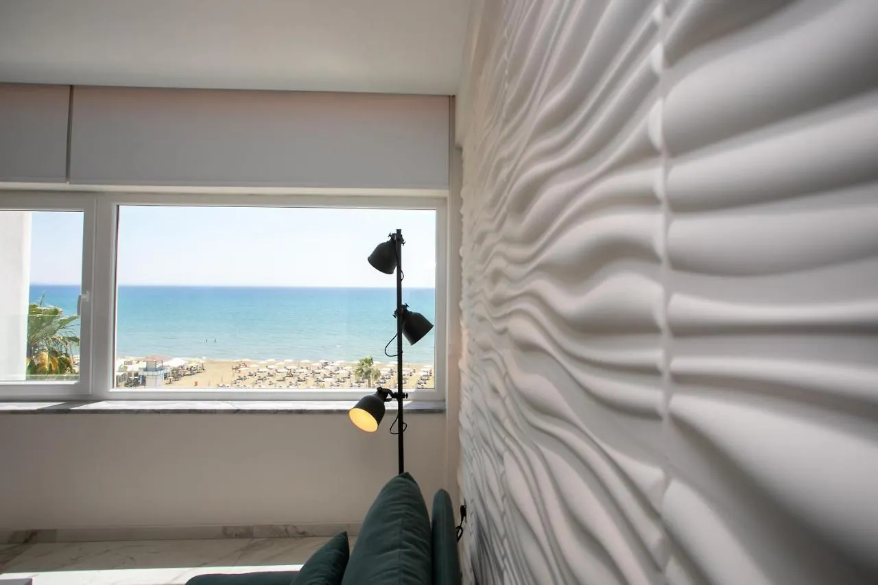 Les Palmiers Sunorama Beach Apartments Larnaca