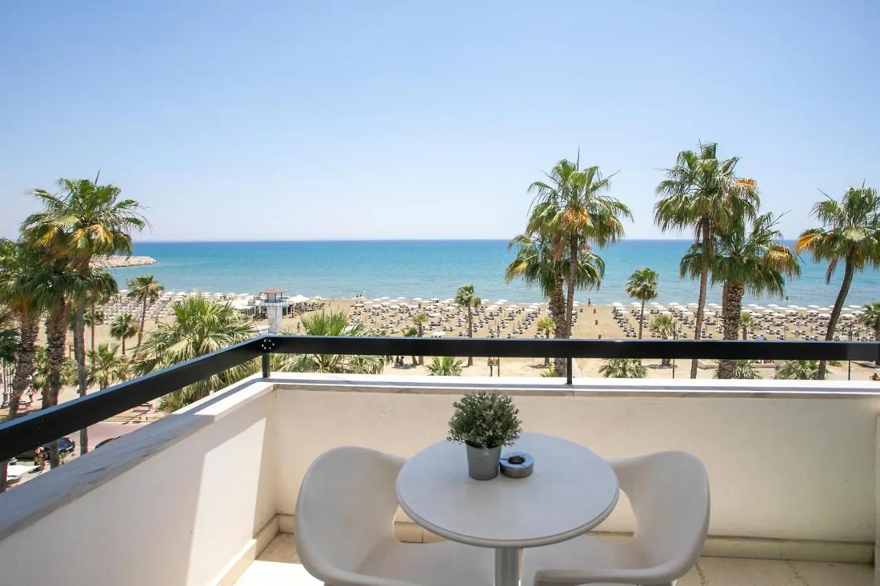 Les Palmiers Sunorama Beach Apartments Larnaca